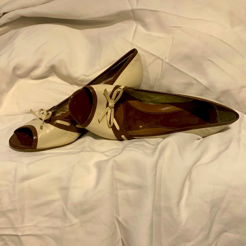 Women’s brown heels